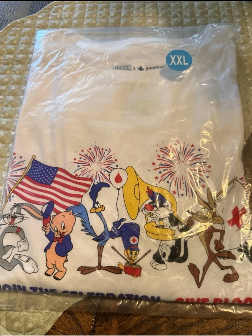 Looney Tunes Patriotic Graphic Tee - White XXL American Red Cross t-shirt